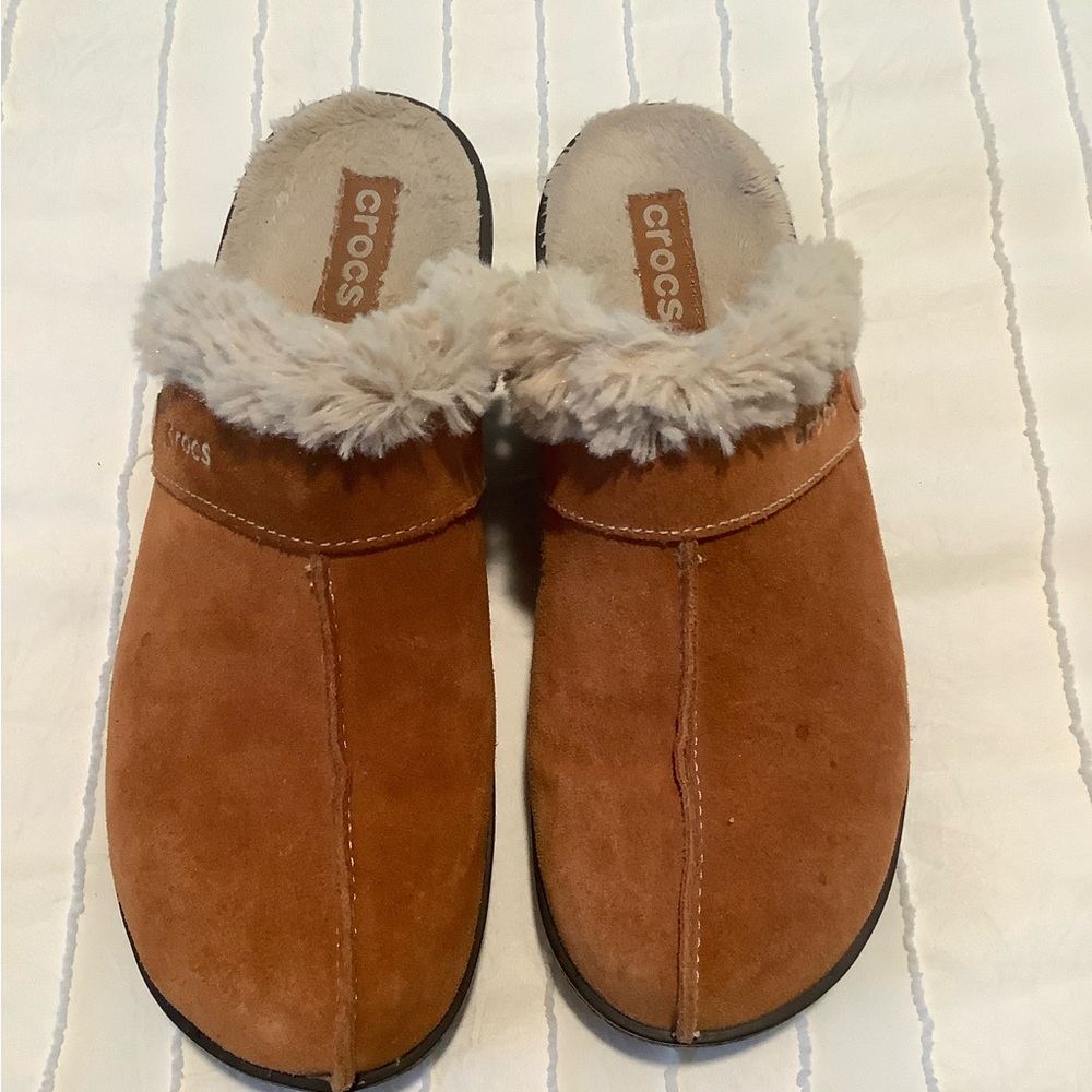 CROCS Women's Brown Fur-Lined clog shoes
